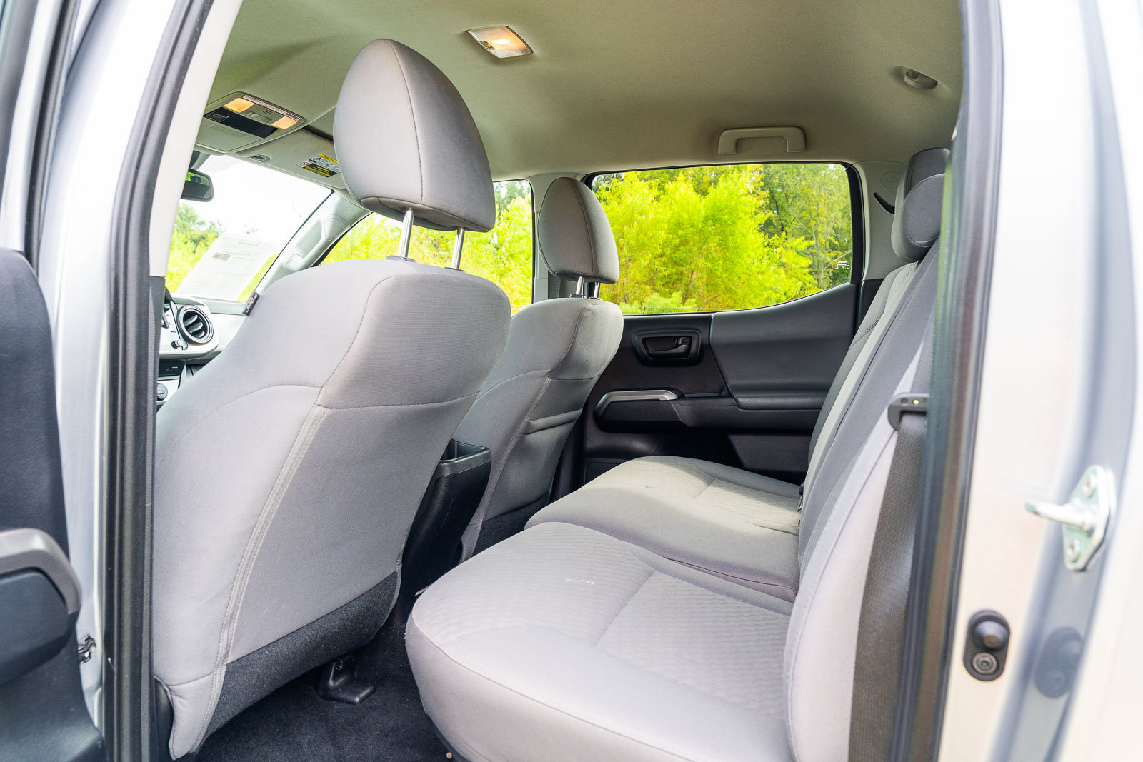 Used 2021 Toyota Tacoma SR5 RWD image 16