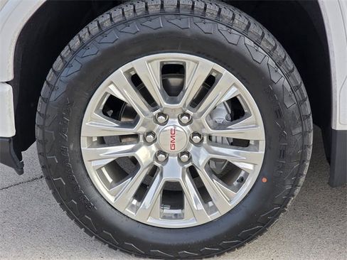 Used 2023 GMC Sierra 1500 Denali image 9
