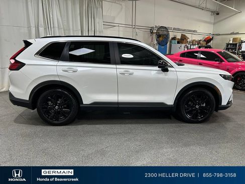 Used 2024 Honda CR-V Sport Touring image 9