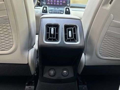 Used 2023 Kia Sorento EX w/ Panoramic Sunroof Package AWD/4WD image 34