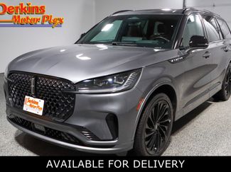 Used 2025 Lincoln Aviator Reserve w/ Equipment Group 201A AWD/4WD video 1