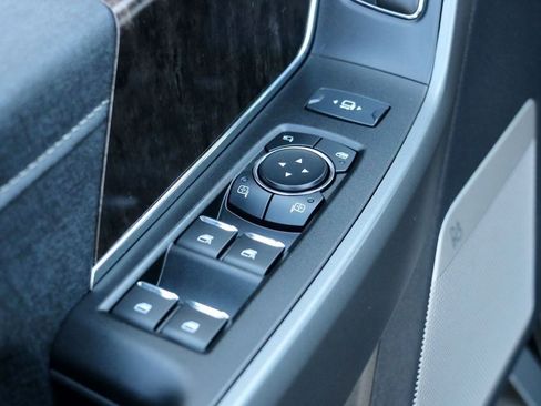 Certified 2025 Ford F350 Lariat w/ Lariat Ultimate Package image 19