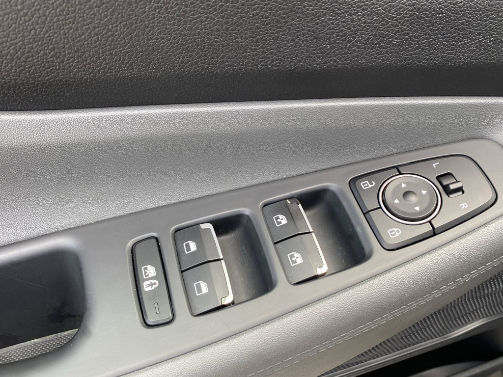 Used 2022 Hyundai Santa Fe SEL FWD image 18