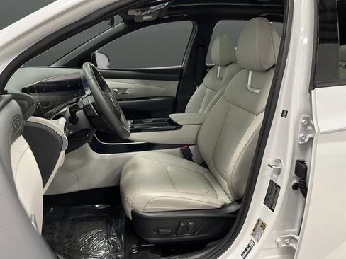 Used 2025 Hyundai Tucson Limited image 4