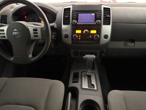 Used 2018 Nissan Frontier SV w/ Value Truck Package RWD image 19