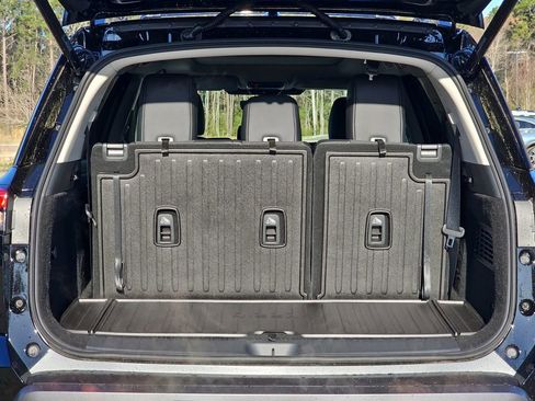 New 2026 Nissan Pathfinder Platinum w/ Cargo Package FWD image 16