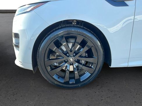 Used 2023 Land Rover Range Rover Sport SE Dynamic image 13