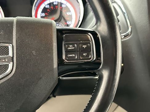 Used 2020 Dodge Grand Caravan SXT image 9