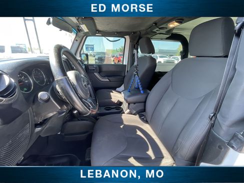 Used 2018 Jeep Wrangler Sport AWD/4WD image 16