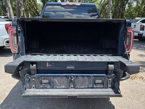 Used 2021 GMC Sierra 1500 Denali w/ Denali Ultimate Package AWD/4WD image 9