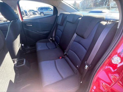 Used 2017 Toyota Yaris iA image 24