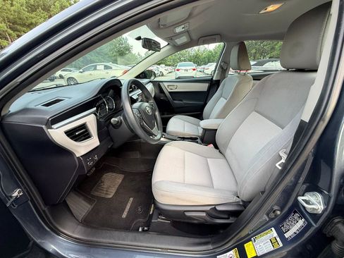Used 2014 Toyota Corolla LE FWD image 9