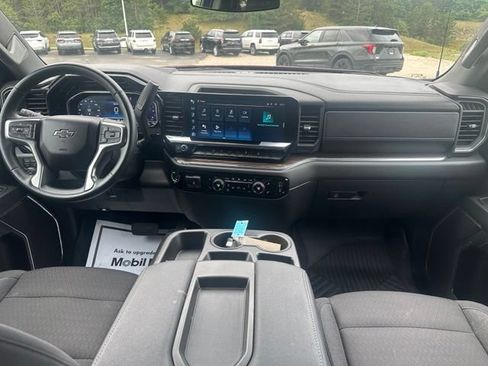 Used 2024 Chevrolet Silverado 1500 RST AWD/4WD image 41