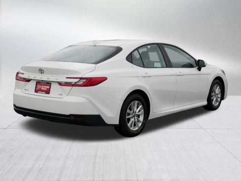 Certified 2025 Toyota Camry LE FWD image 7