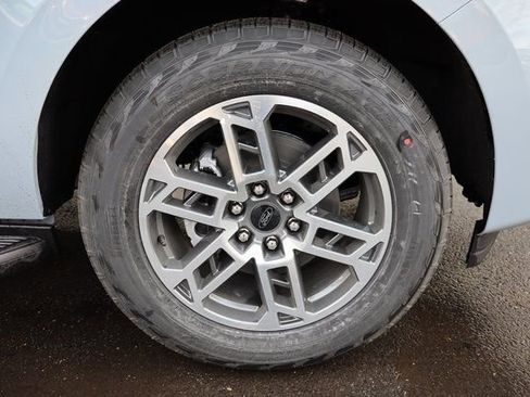 New 2026 Ford Expedition Active image 15