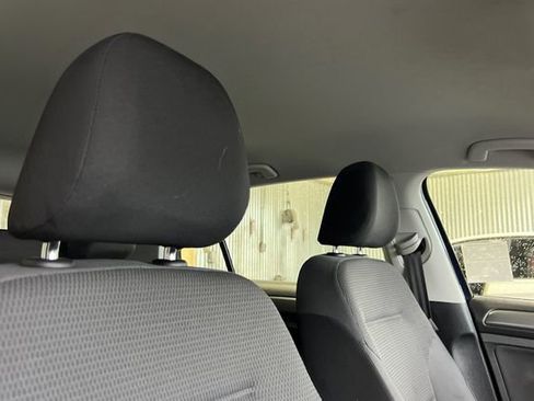 Used 2019 Volkswagen e-Golf SE w/ Driver Assistance Package image 19