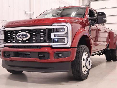 New 2026 Ford F450 Platinum w/ FX4 Off-Road Package AWD/4WD image 5