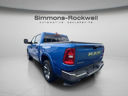 Used 2025 RAM 1500 Big Horn AWD/4WD image 2