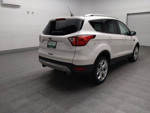 Used 2019 Ford Escape Titanium FWD image 9