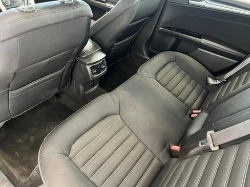 Used 2013 Ford Fusion SE image 28