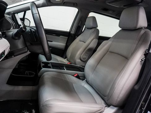 Used 2022 Honda Odyssey Touring image 6
