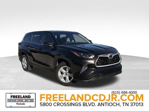 Used 2022 Toyota Highlander L image 1