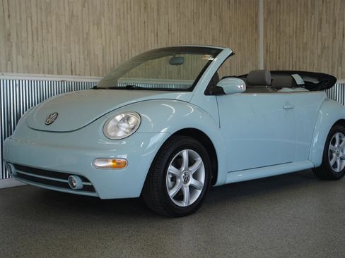 Used 2004 Volkswagen Beetle GLS FWD image 8