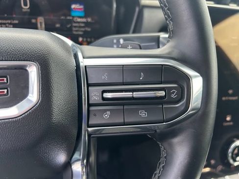 Used 2025 GMC Terrain Elevation AWD/4WD image 24