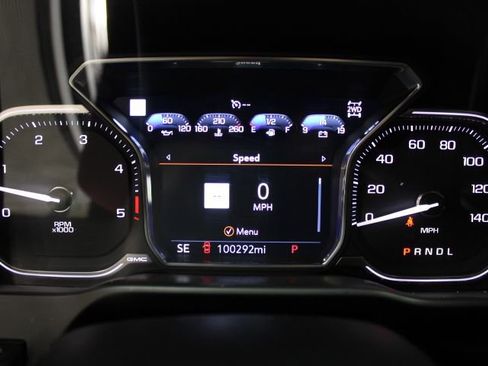 Used 2020 GMC Sierra 2500 AT4 w/ AT4 Premium Package image 31