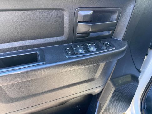 Used 2016 RAM 2500 Tradesman w/ Chrome Appearance Group image 14