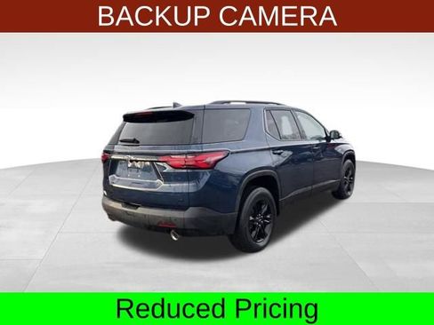 Used 2022 Chevrolet Traverse LT w/ Midnight/Sport Edition image 7