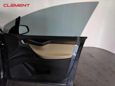 Used 2017 Tesla Model X P100D image 34