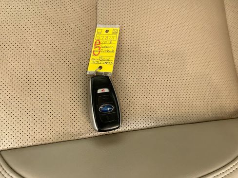 Used 2018 Subaru Outback 2.5i Limited AWD/4WD image 27