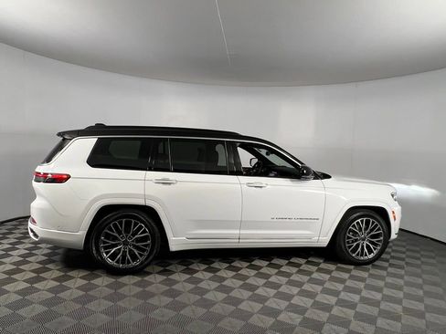 Used 2024 Jeep Grand Cherokee L Summit image 5