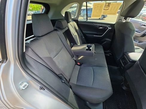 Used 2022 Toyota RAV4 XLE w/ Convenience Package AWD/4WD image 28