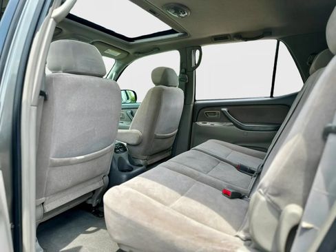 Used 2003 Toyota Sequoia SR5 AWD/4WD image 23