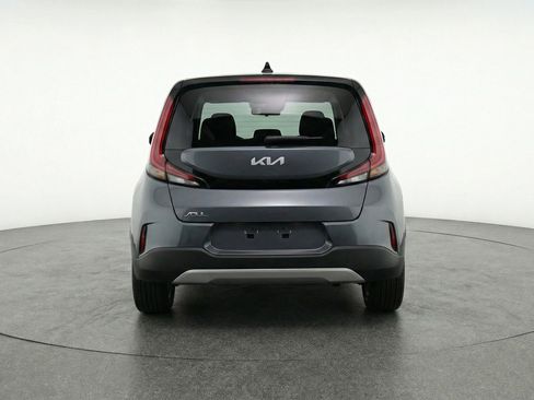 Used 2025 Kia Soul LX w/ LX Technology Package image 7