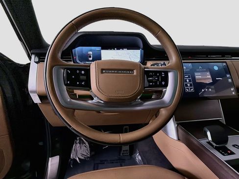 Certified 2024 Land Rover Range Rover SE AWD/4WD image 11