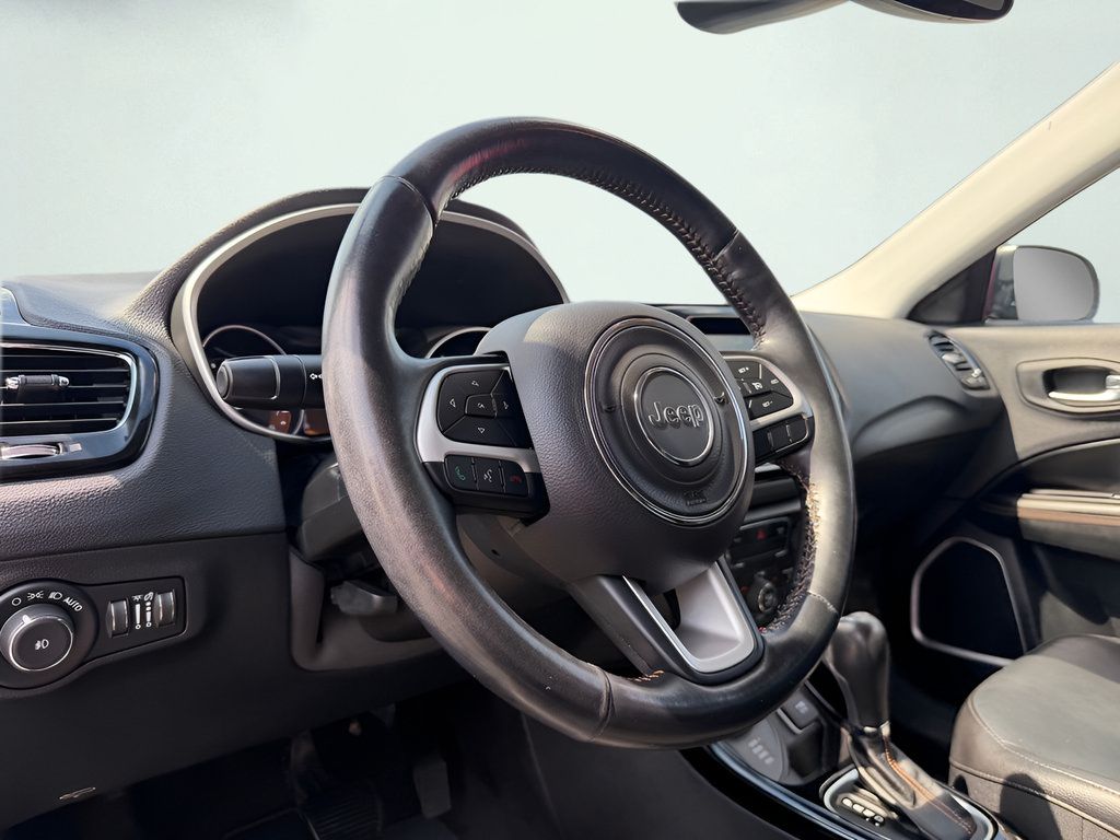 Used 2020 Jeep Compass Limited AWD/4WD image 51
