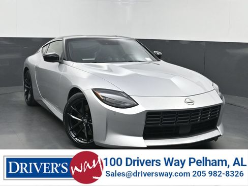 Used 2025 Nissan Z Performance w/ Floor Mat Package RWD image 1