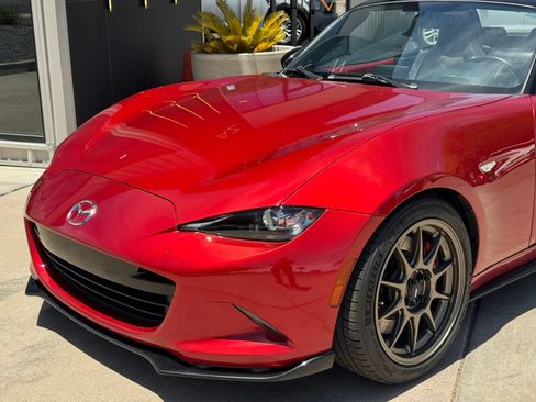 Used 2016 MAZDA MX-5 Miata Club RWD image 46