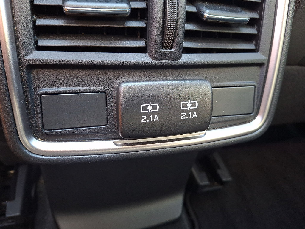 Used 2023 Subaru Forester Limited AWD/4WD image 11