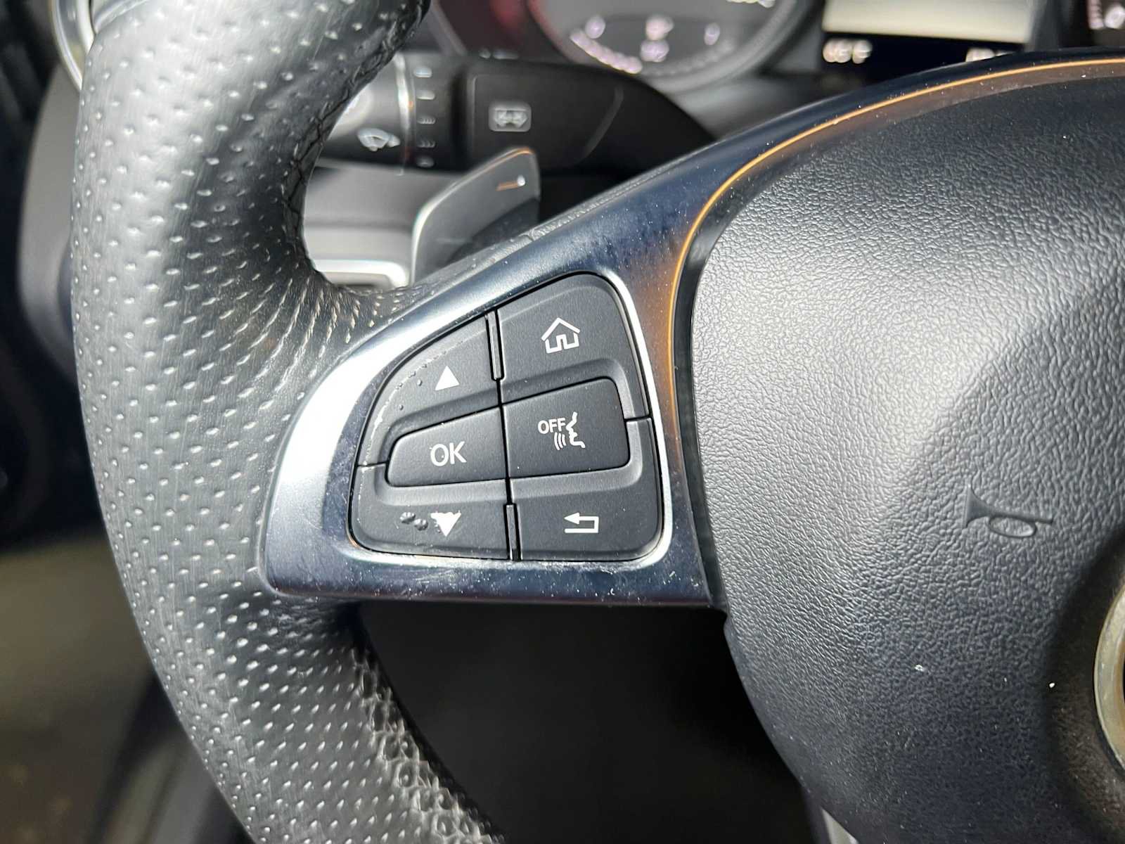 Used 2016 Mercedes-Benz C 300 Sedan image 27