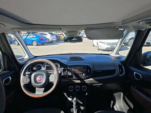 Used 2014 FIAT 500L Trekking w/ Popular Equipment Group image 15