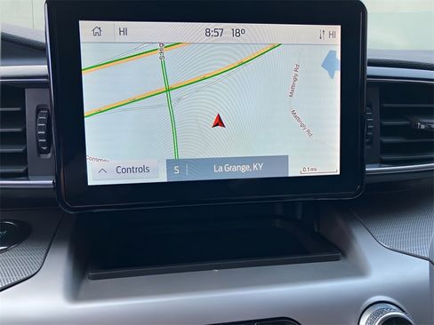 Used 2022 Ford Explorer XLT w/ Equipment Group 202A image 23