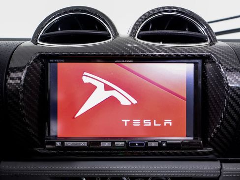 Used 2010 Tesla Roadster Sport RWD image 14