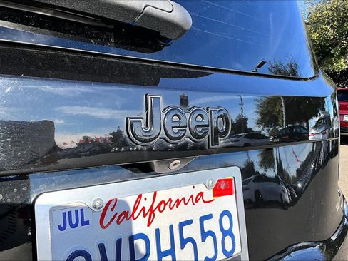 Used 2019 Jeep Renegade Altitude w/ Quick Order Package 2XM image 30