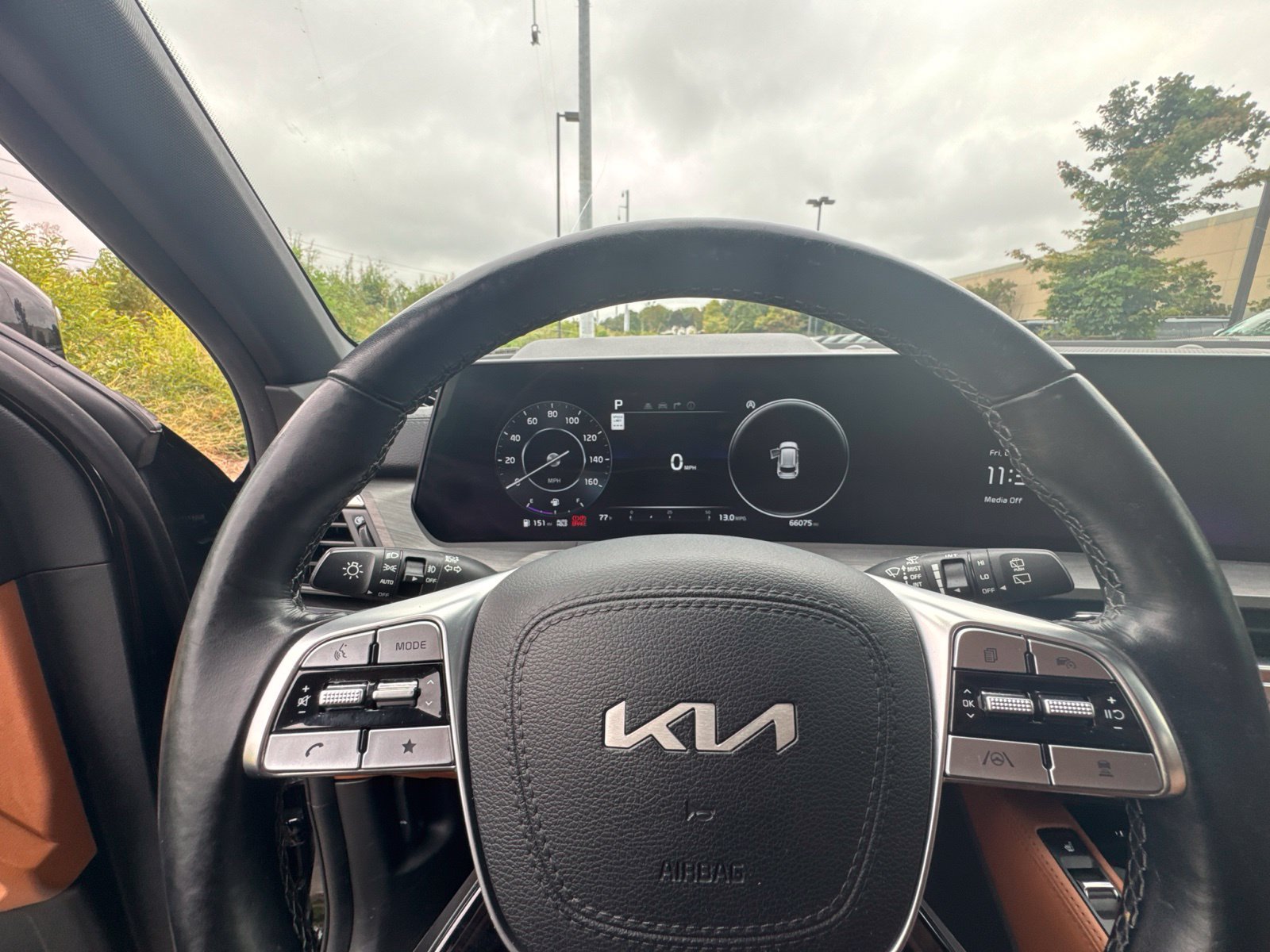 Used 2024 Kia Telluride SX X-Line AWD/4WD image 17