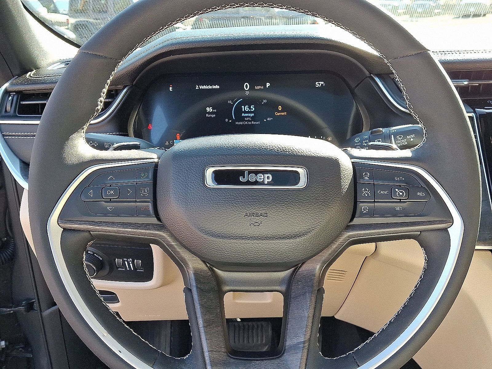 Certified 2023 Jeep Grand Cherokee Limited AWD/4WD image 21