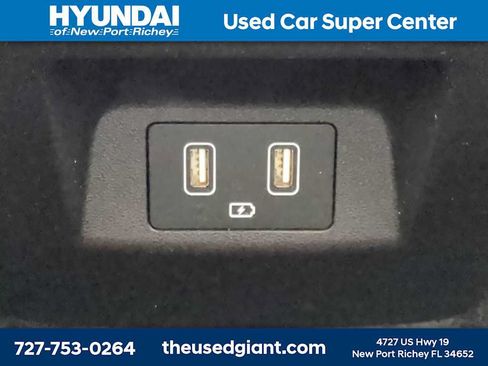 Used 2022 Hyundai Tucson SEL w/ Convenience + Premium Package AWD/4WD image 16